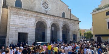 Nella cattedrale di Andria celebrati i funerali dei tre uomini