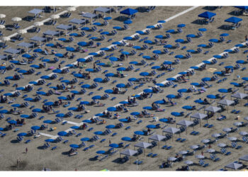 17 miliardi per le vacanze. A Ferragosto 16 milioni in viaggio