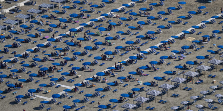 17 miliardi per le vacanze. A Ferragosto 16 milioni in viaggio