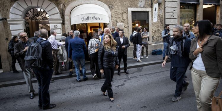 Amministratore dello storico locale romano: "Logica speculativa"