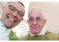 Il sacerdote pacifista espulso