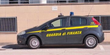 Operazione Gdf e dogana al porto Civitavecchia;un arresto