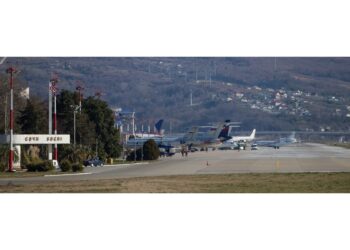 Voli sospesi per qualche ora