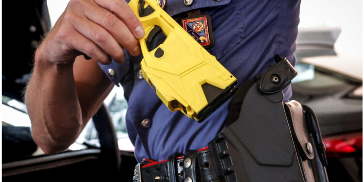 In corso accertamenti per ricostruire la dinamica della vicenda