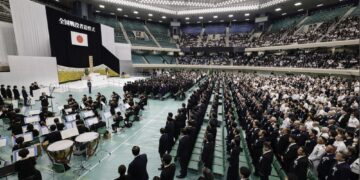 Premier Shigeru Ishiba esprime il rimorso per vittime