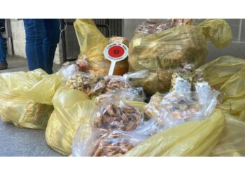 Sigilli a 151 chili di merce nella strada delle pastaie