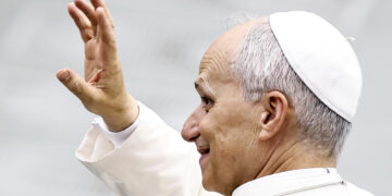 Leone risponde all'ANSA al suo arrivo a Castel Gandolfo