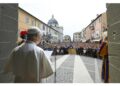 "Lo stesso vale per gli insegnanti con gli alunni"