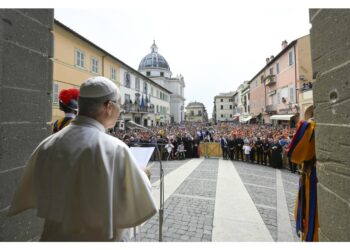 "Lo stesso vale per gli insegnanti con gli alunni"