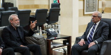 Larijani (Consiglio supremo di sicurezza) in visita a Beirut