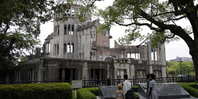 I sindaci della città e di Nagasaki