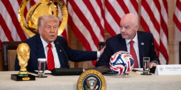 Spinta per usare il legame del presidente Fifa con il tycoon