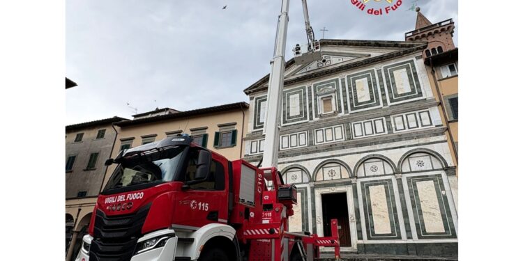 Interventi a Fucecchio e Vinci per rami e oggetti pericolanti