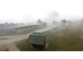 Ondata di pioggia e grandine in molti luoghi del Friuli