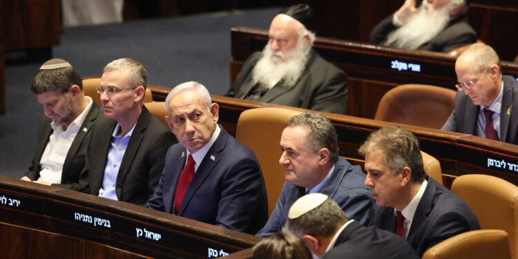 'Dovrebbe approvare occupazione totale della Striscia'