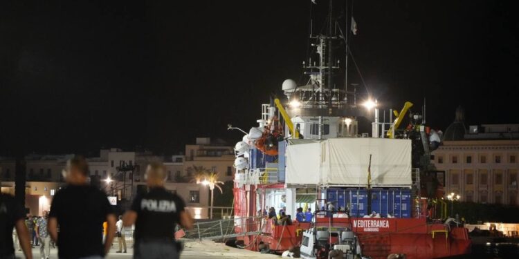 Nave a Trapani nonostante Viminale avesse assegnato Genova
