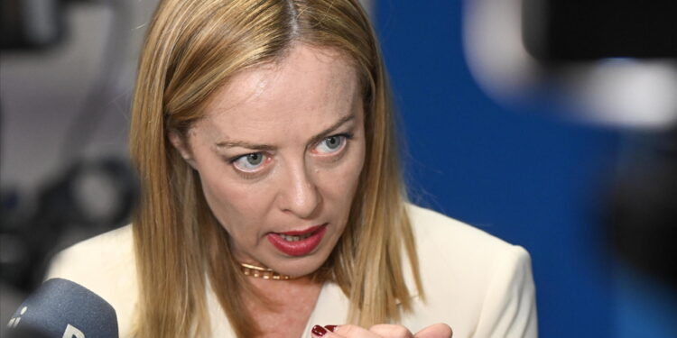 Vicinanza alle donne che sono state offese