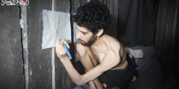 Il cancelliere si dice inorridito dai video degli ostaggi
