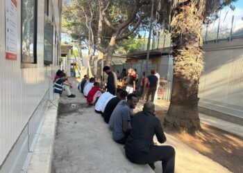 Continuano le ricerche in mare dopo naufragio di ieri