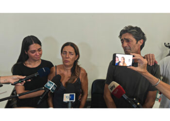 Genitori e fratelli: 'stava bene
