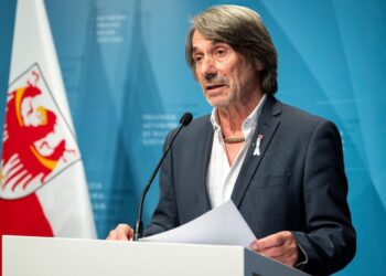 Messner: 'Non ha senso cercare subito colpevoli a Bolzano'