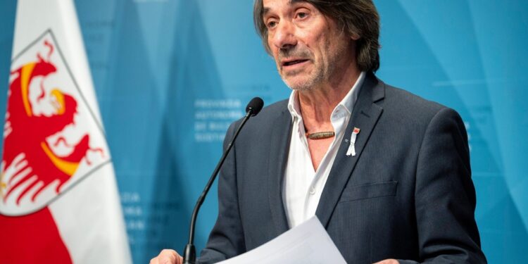 Messner: 'Non ha senso cercare subito colpevoli a Bolzano'
