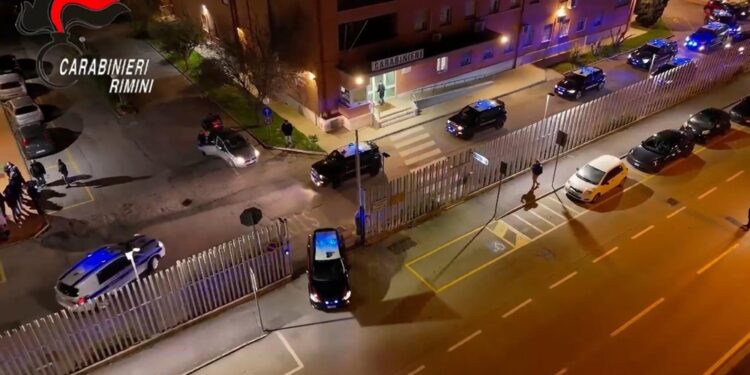 Dopo l'arresto perquisito il bungalow a Rimini