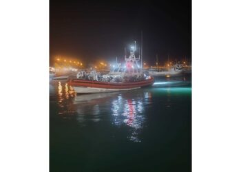 Sono stati soccorsi in mare dalla Guardia costiera