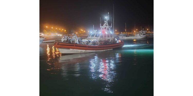 Sono stati soccorsi in mare dalla Guardia costiera