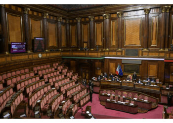 Nessuna correzione su sport e salute. Opposizioni