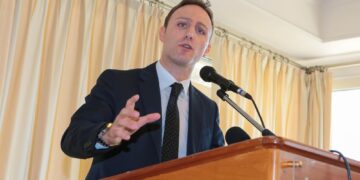 Schlein incontra Ruotolo e Sarracino per accordo unitario