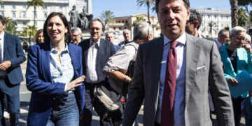 Firma nel pomeriggio nella sede della presidenza della Regione