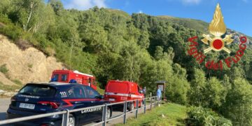 Trovato dieci ore dopo dai vigili del fuoco