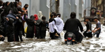 Appello a governi perchè aumentino fondi contro shock climatici