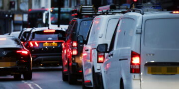 Governo avvia una 'revisione radicale' della sicurezza stradale