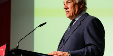 'Contrari al diritto internazionale