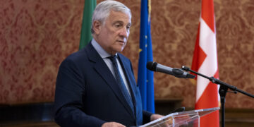 'Avrebbe senso ma senza base giuridica è un regalo a Putin'