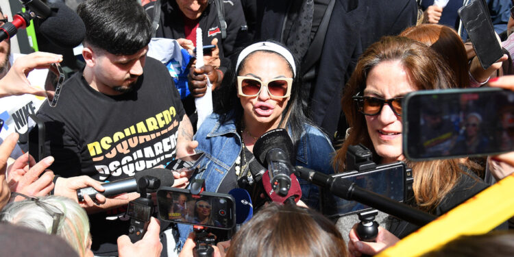 "Accetto no al mio spettacolo ma contro di me parole pesanti"