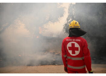 Un diciannovenne avrebbe confessato. Le fiamme a Patrasso