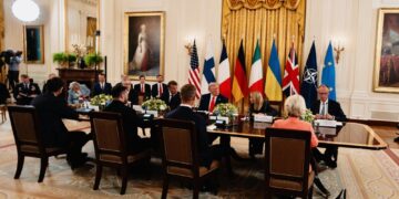 Il presidente Usa critica Obama per aver ceduto sulla Crimea