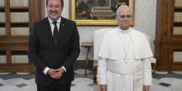 E sui social rilancia l'appello alla pace di Leone all'Angelus