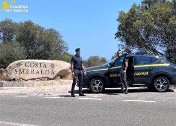 Blitz della Guardia di Finanza in una multiproprietà a P. Cervo