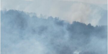 Bruciano boschi a Pescina e a Capistrello