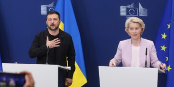 'La Russia deve cessare subito i suoi attacchi'