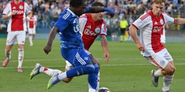 L'olandese Addai in azione contro l'Ajax (foto Roberto Colombo)
