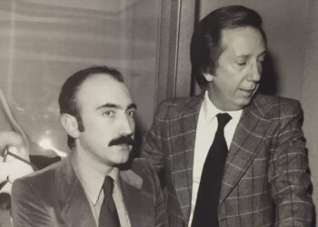 Una immagine di Peregrini con Bongiorno, esposta a Milano in una recente mostra dedicata al popolare presentatore