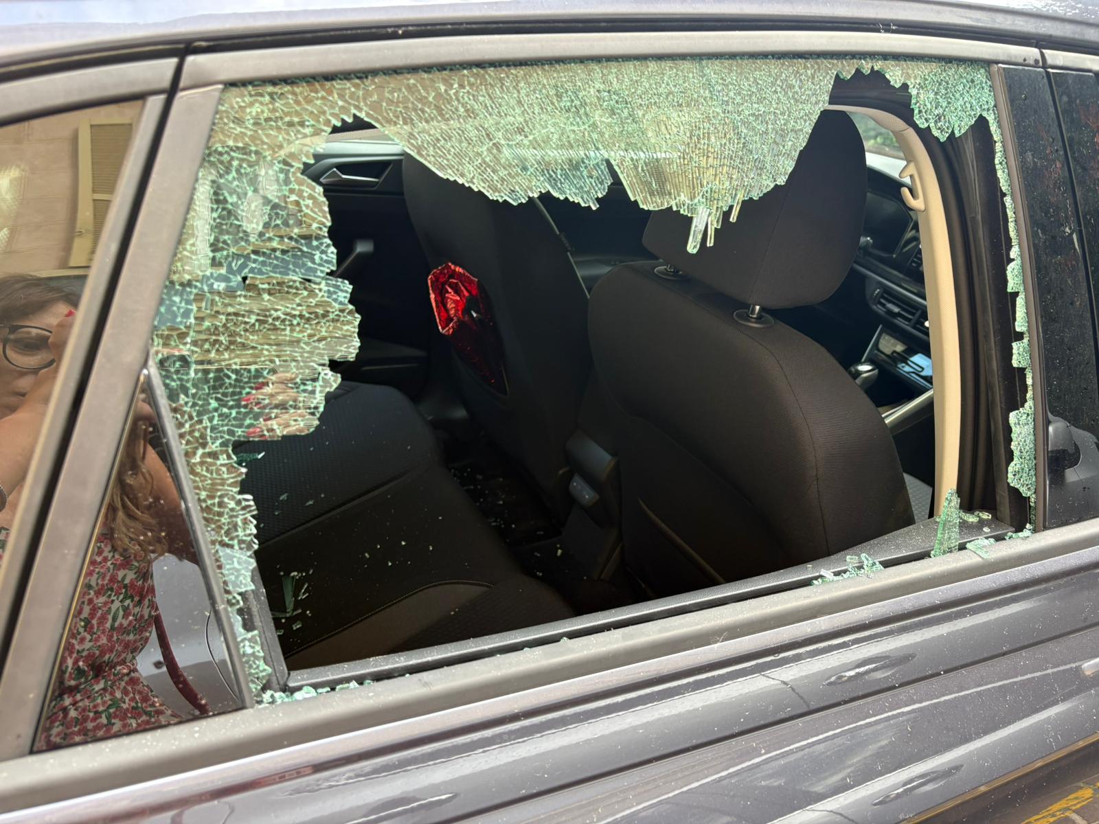 Cantù, furti sulle auto in sosta, colpo in casa, aggressione ai carabinieri. 24enne arrestato