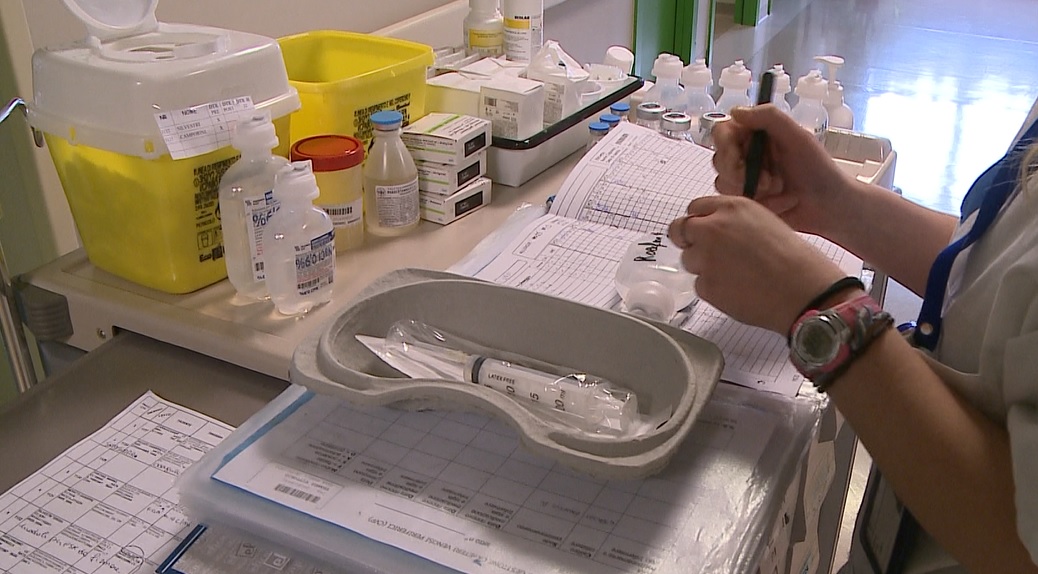 Sanità in crisi, Asst Lariana ci riprova: concorso per 45 infermieri, il bando scade l’11 settembre