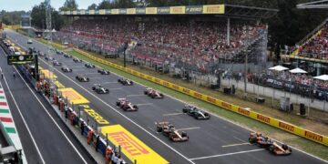 Formula Uno a Monza sul rettilineo di partenza