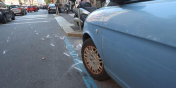 Pedone attraversava su strisce pedonali a Milano